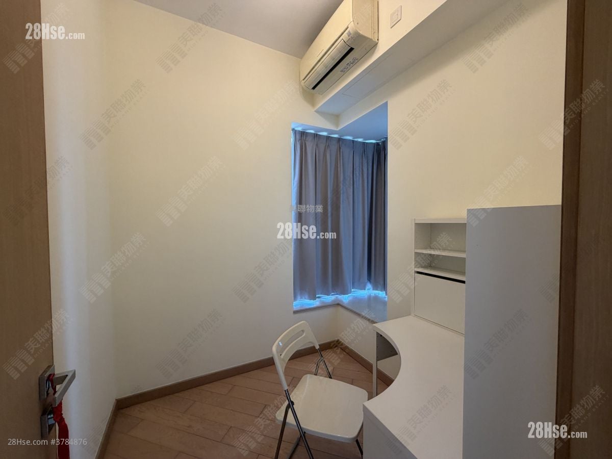 Century Gateway Rental 3 Bedrooms , 2 Bathrooms 722 ft²