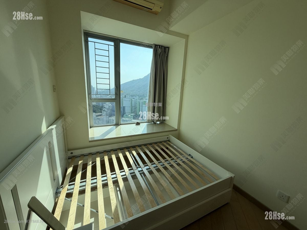 Century Gateway Rental 3 Bedrooms , 2 Bathrooms 722 ft²