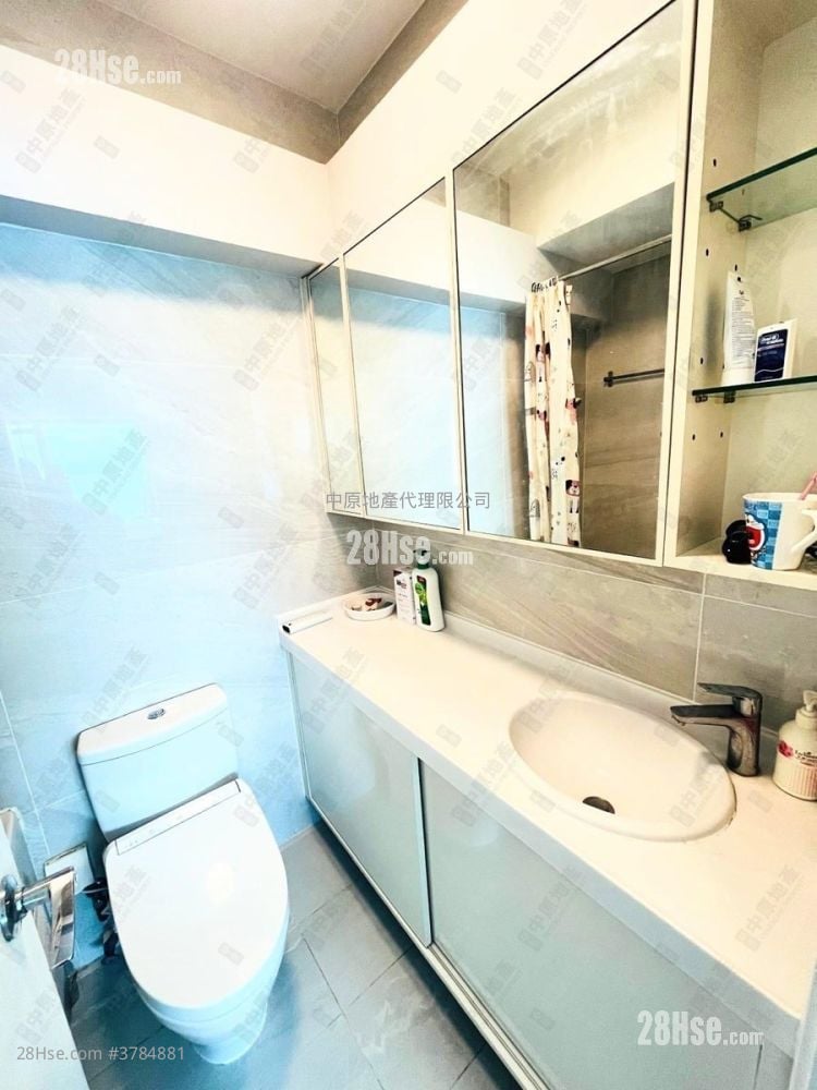 Marbella Sell 3 Bedrooms , 2 Bathrooms 736 ft²