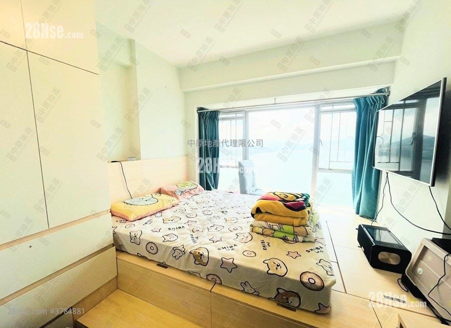 Marbella Sell 3 Bedrooms , 2 Bathrooms 736 ft²