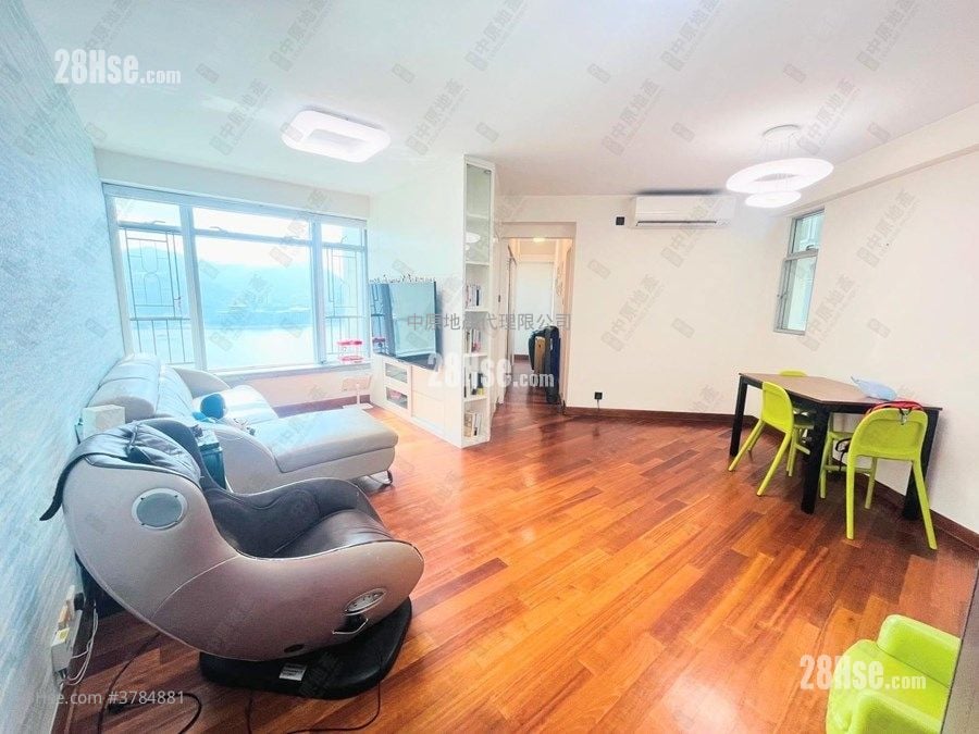 Marbella Sell 3 Bedrooms , 2 Bathrooms 736 ft²