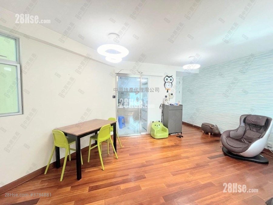 Marbella Sell 3 Bedrooms , 2 Bathrooms 736 ft²