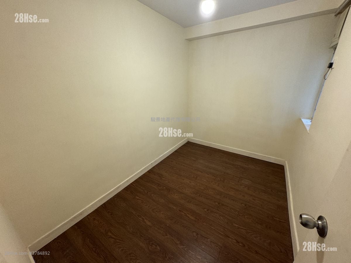 百福花园 售盘 3 房 , 1 浴室 597 平方尺