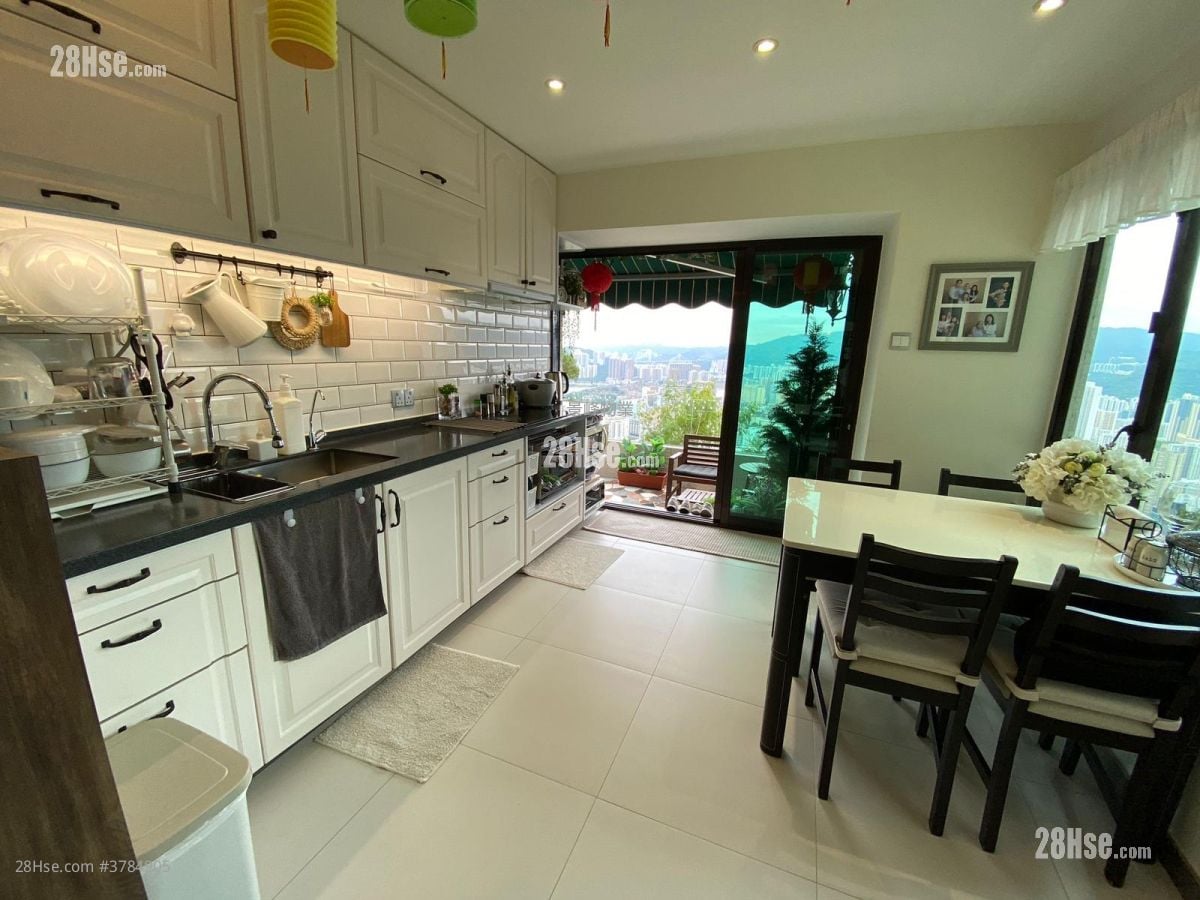 华景山庄 售盘 3 房 671 平方尺