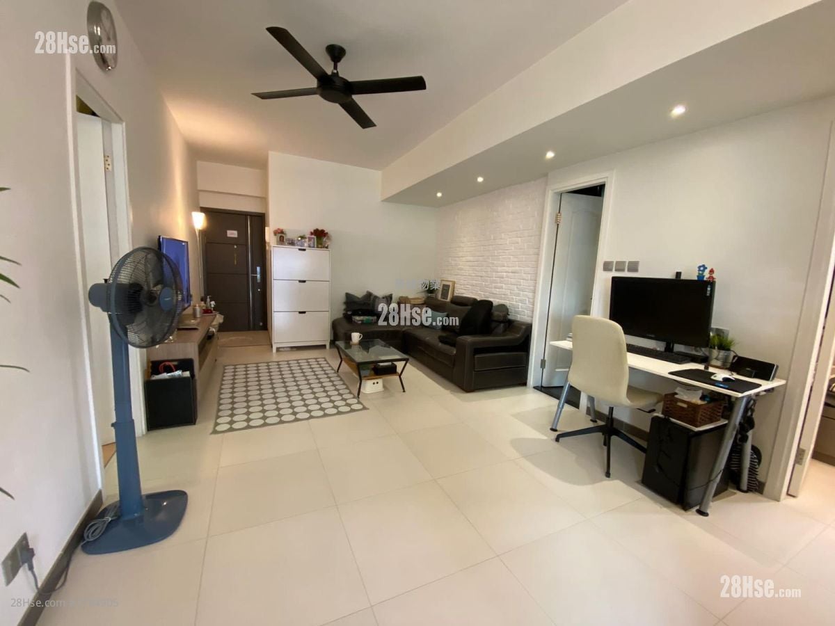 华景山庄 售盘 3 房 671 平方尺