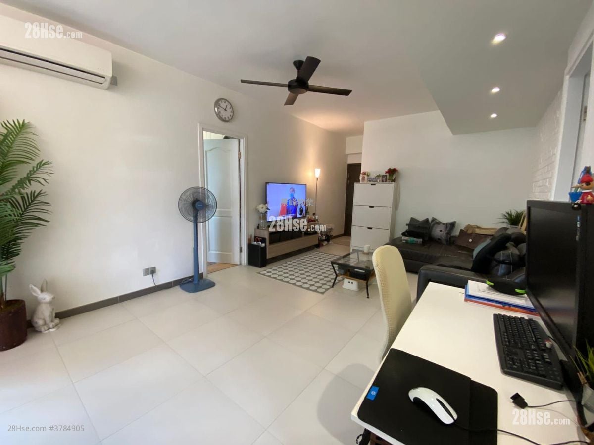 华景山庄 售盘 3 房 671 平方尺