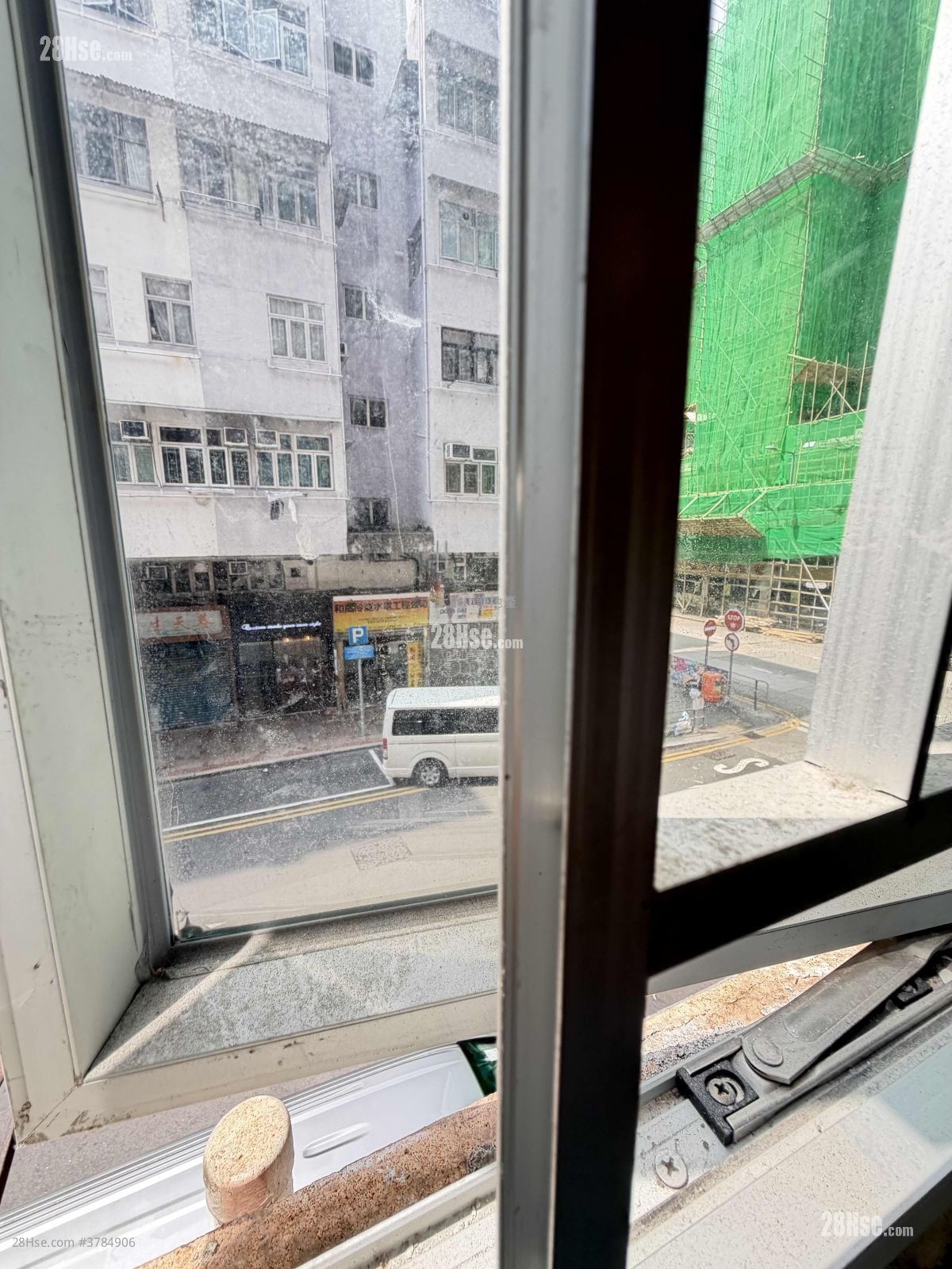 龙华大厦 售盘 547 平方尺