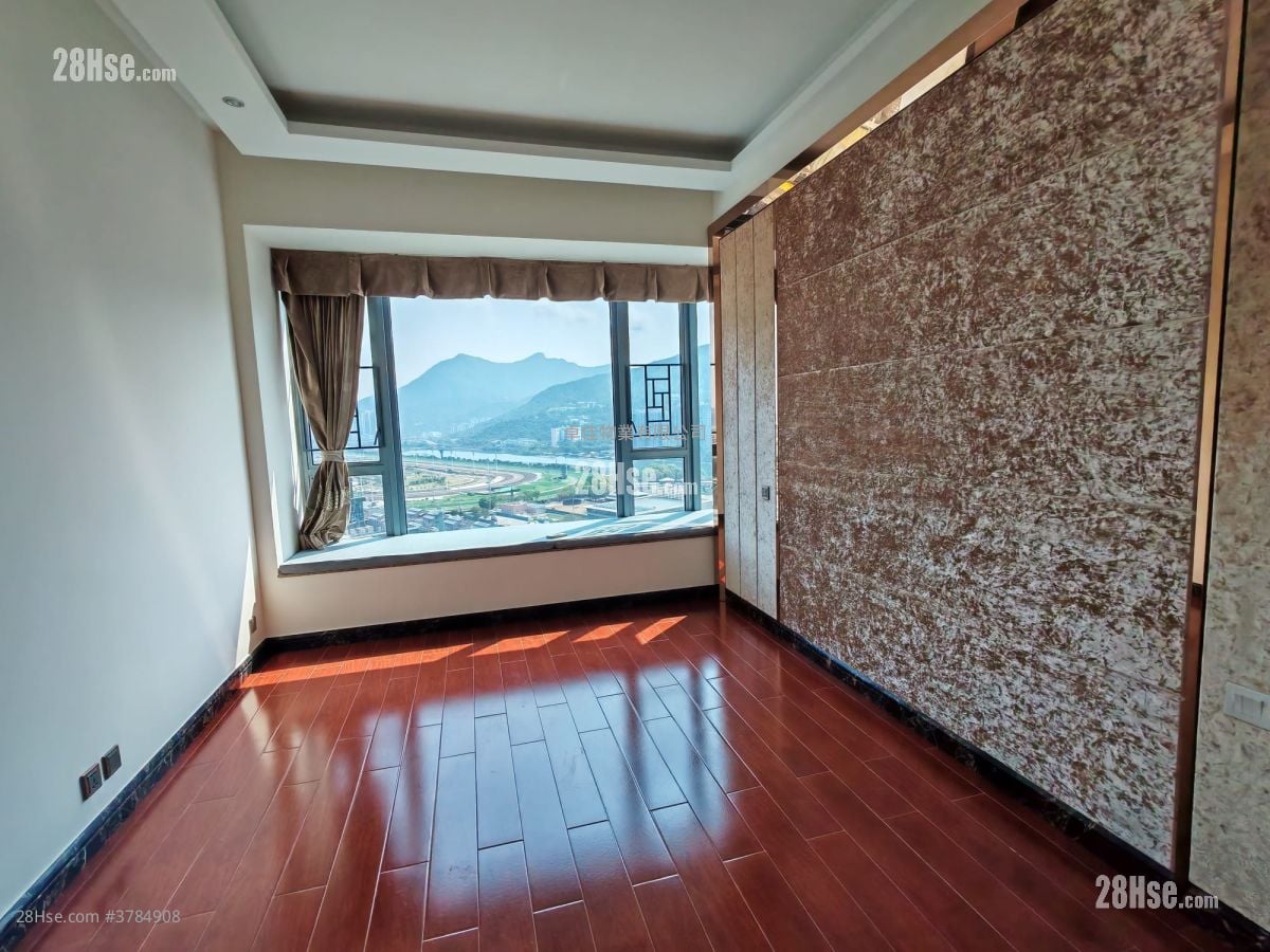 The Palazzo Rental 4 Bedrooms , 2 Bathrooms 1,461 ft²