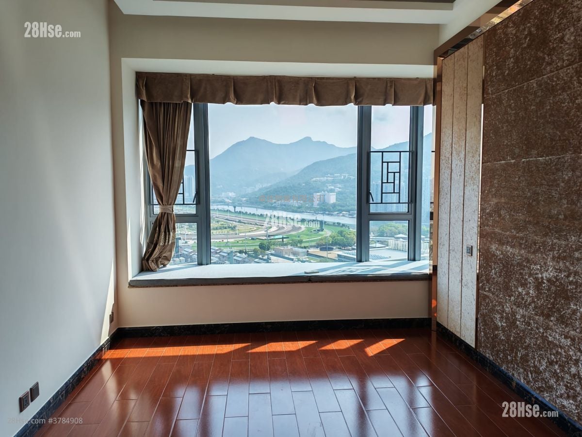 The Palazzo Rental 4 Bedrooms , 2 Bathrooms 1,461 ft²