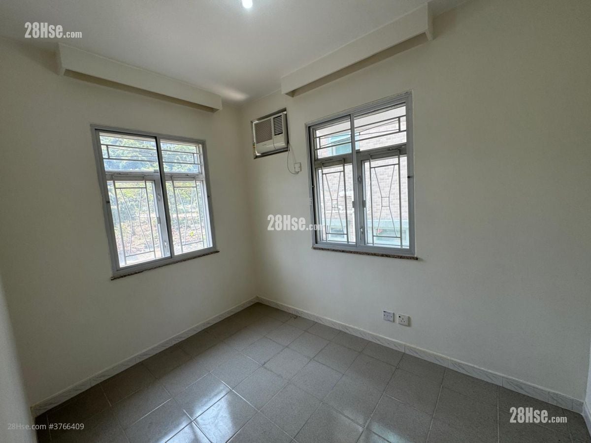 Village Rental 3 Bedrooms , 1 Bathroom