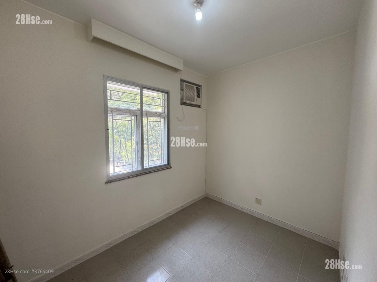 Village Rental 3 Bedrooms , 1 Bathroom