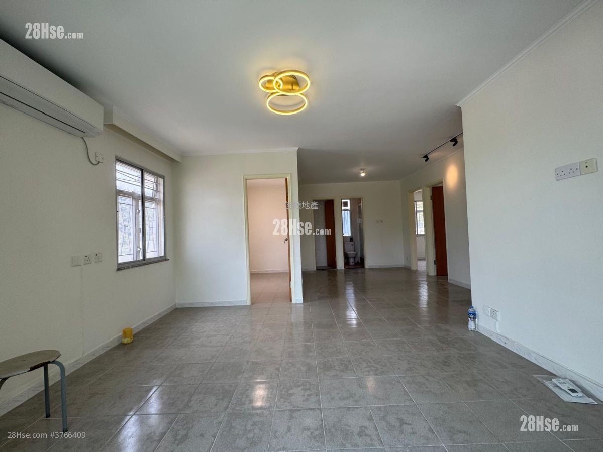 Village Rental 3 Bedrooms , 1 Bathroom