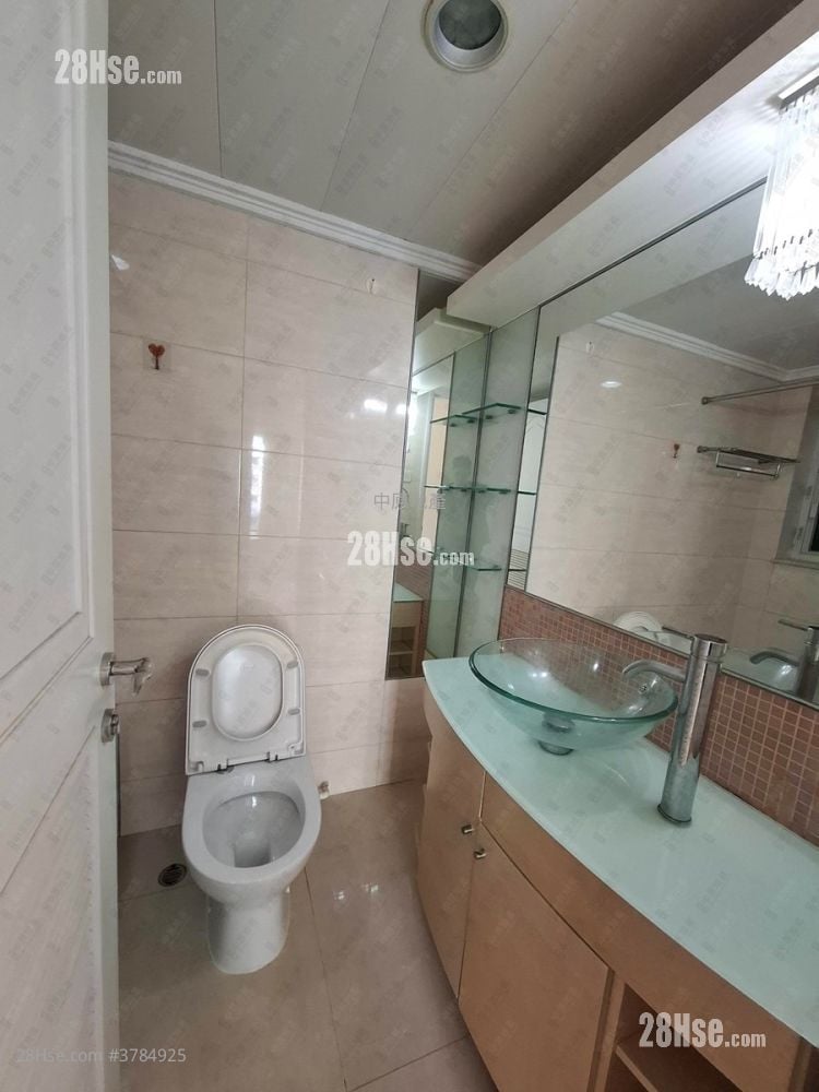 Central Park Towers Sell 2 Bedrooms , 1 Bathroom 498 ft²