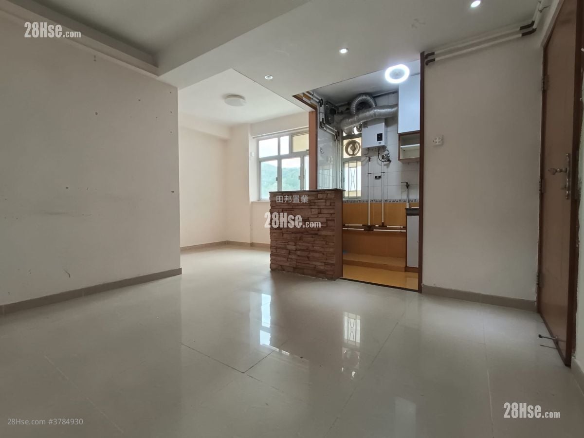 Tsuen Wan Centre Sell 329 ft²
