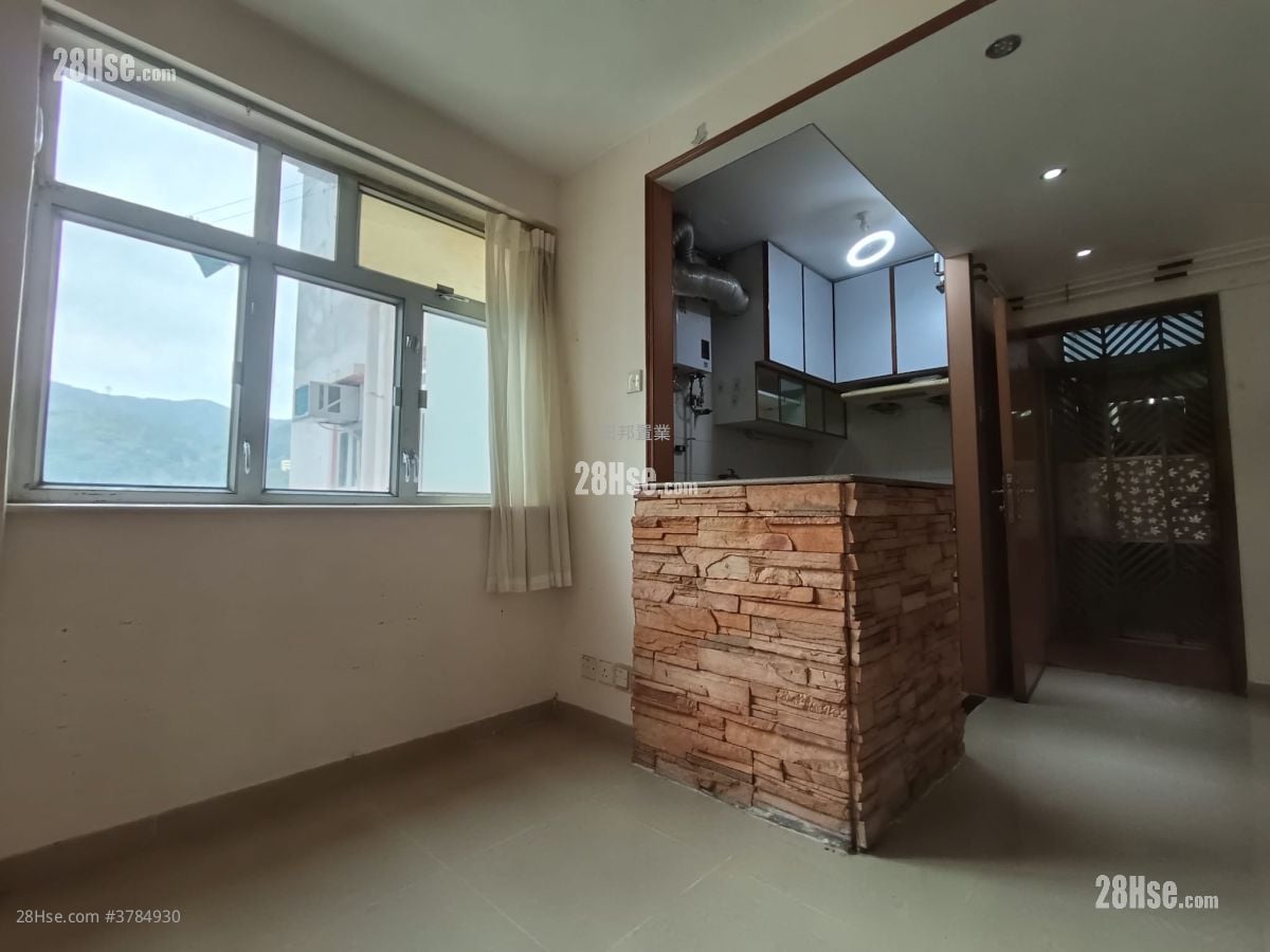 Tsuen Wan Centre Sell 329 ft²