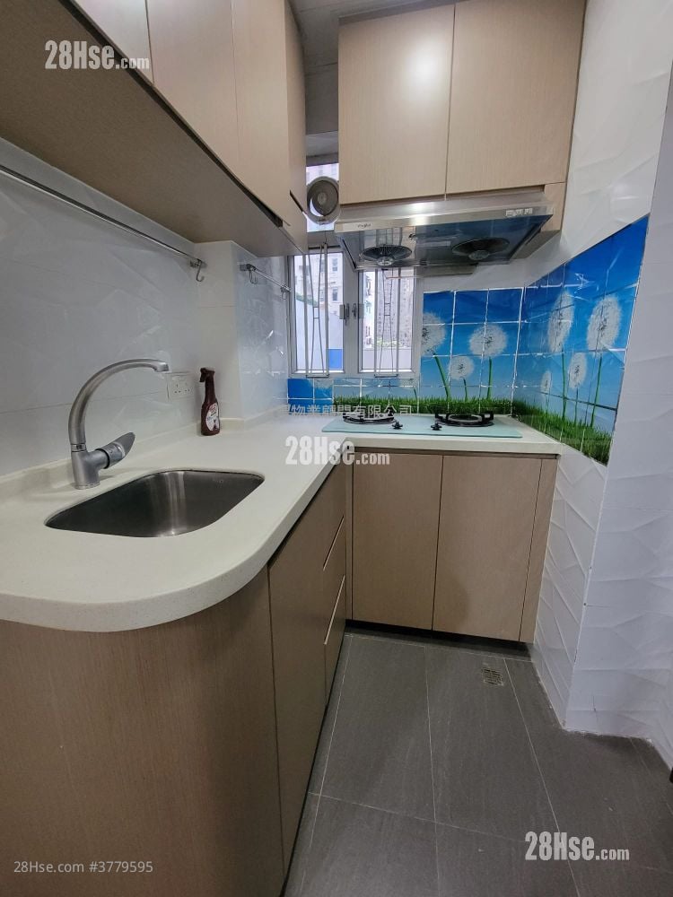 Tonnochy Towers Sell 2 Bedrooms , 1 Bathroom 367 ft²