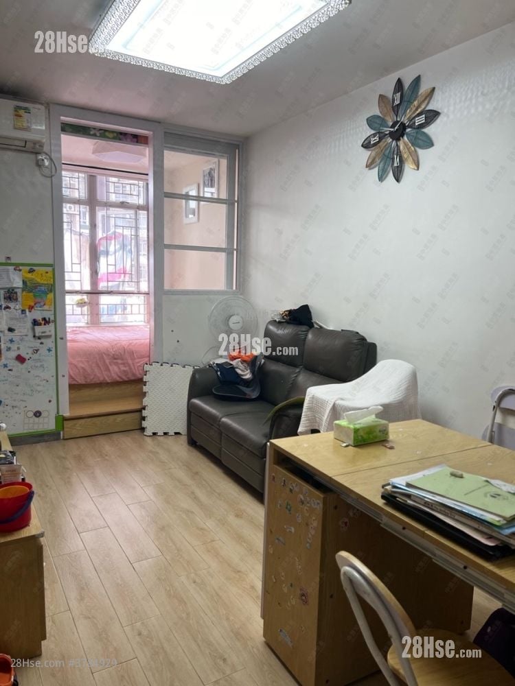 Ping Yan Court Sell 1 Bedroom , 1 Bathroom 382 ft²