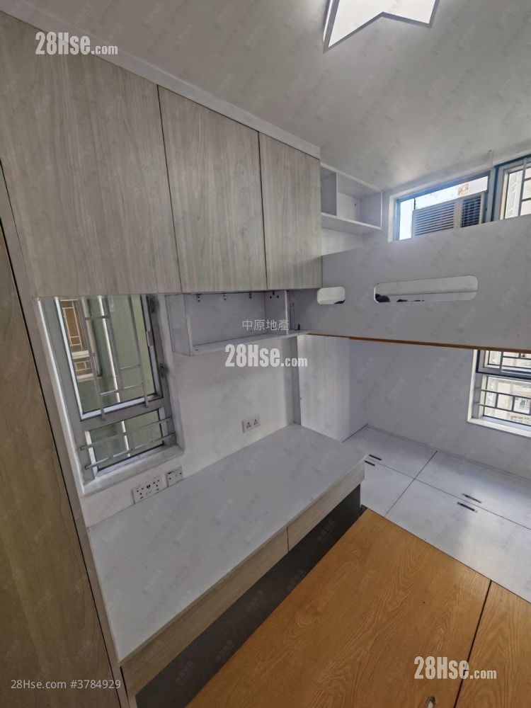 Ping Yan Court Sell 1 Bedroom , 1 Bathroom 382 ft²