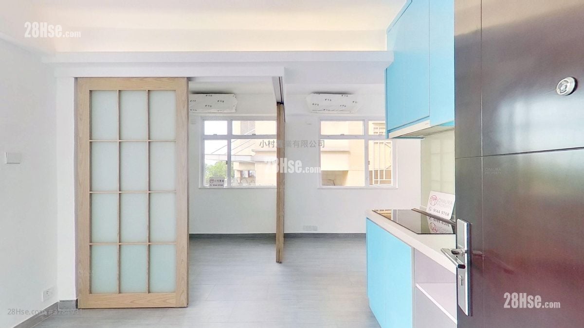 living room: Cheong Kat Mansion Rental 1 Bedroom , 1 Bathroom 237 ft²