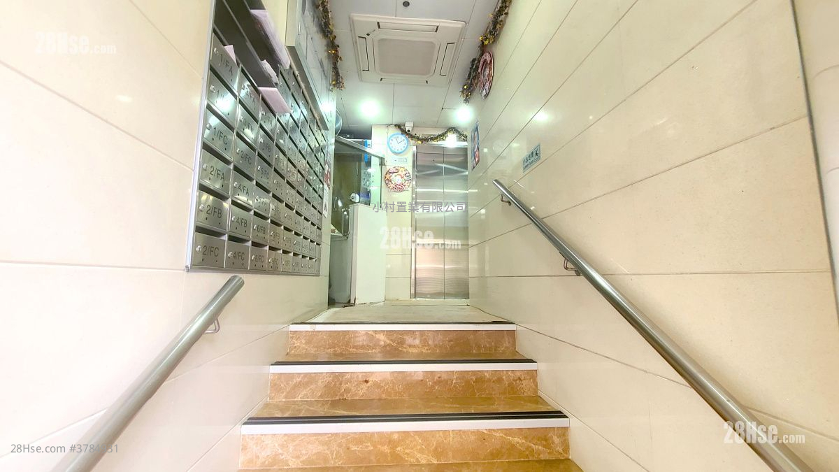 Lobby: Cheong Kat Mansion Rental 1 Bedroom , 1 Bathroom 237 ft²