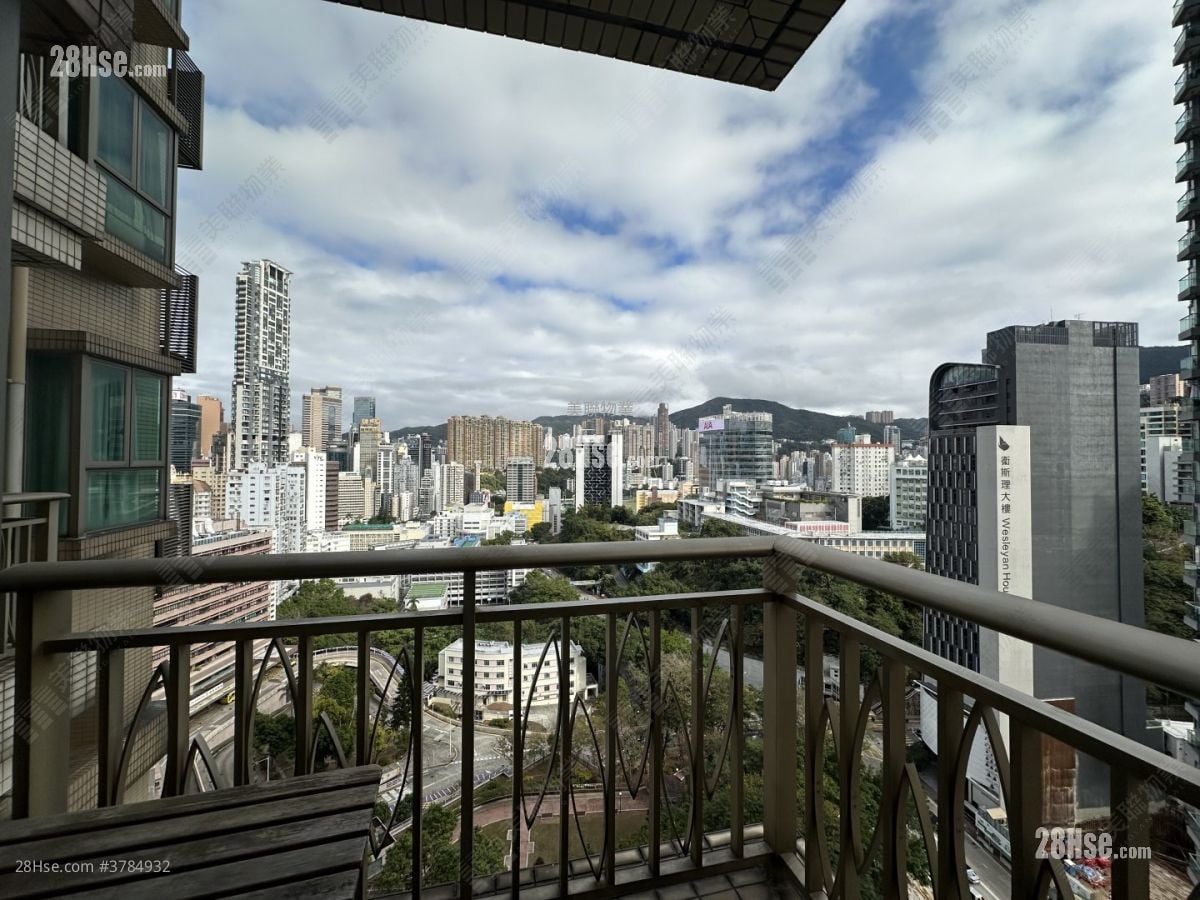 尚翘峰 售盘 3 房 , 2 浴室 607 平方尺