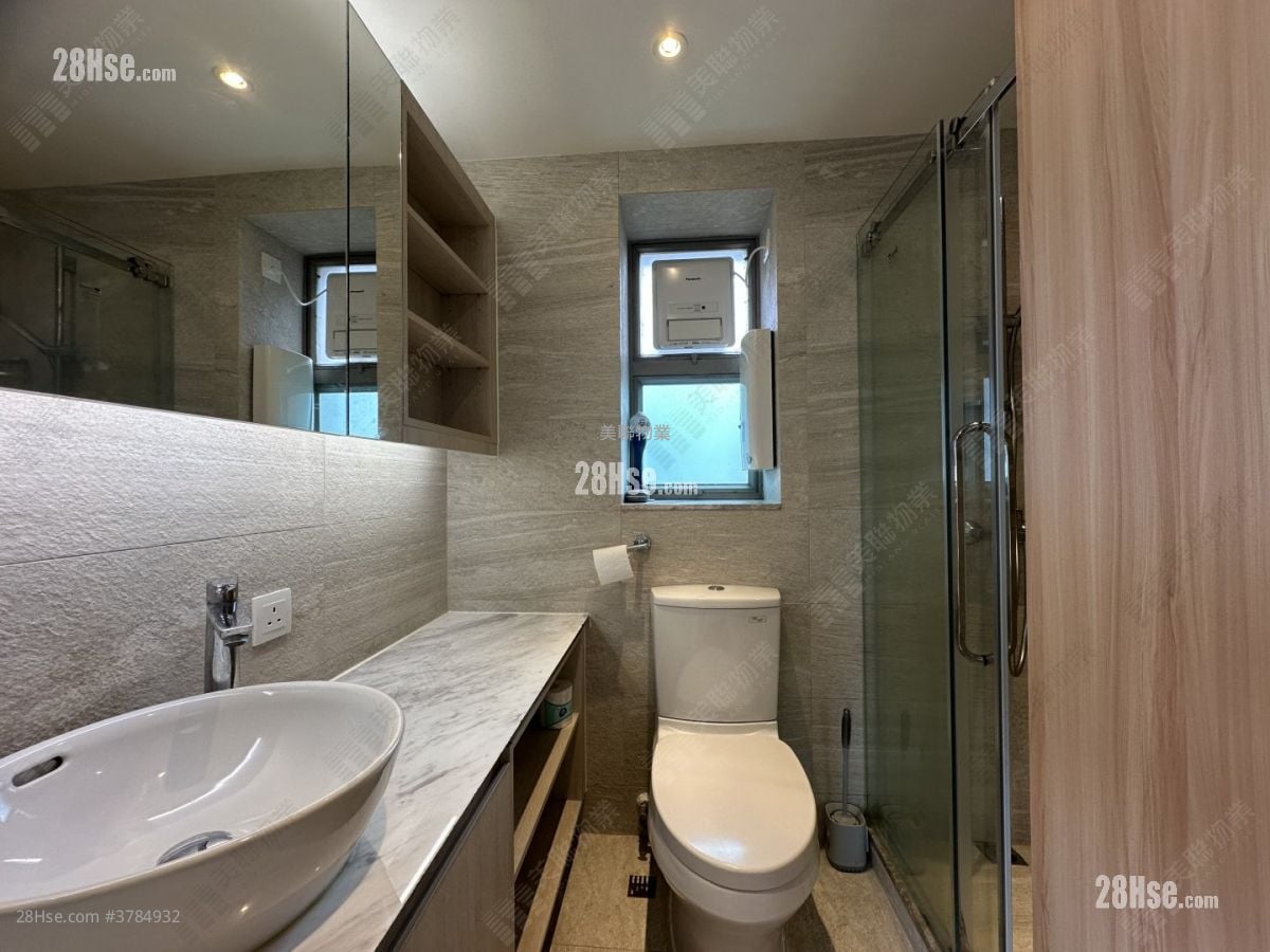 尚翘峰 售盘 3 房 , 2 浴室 607 平方尺