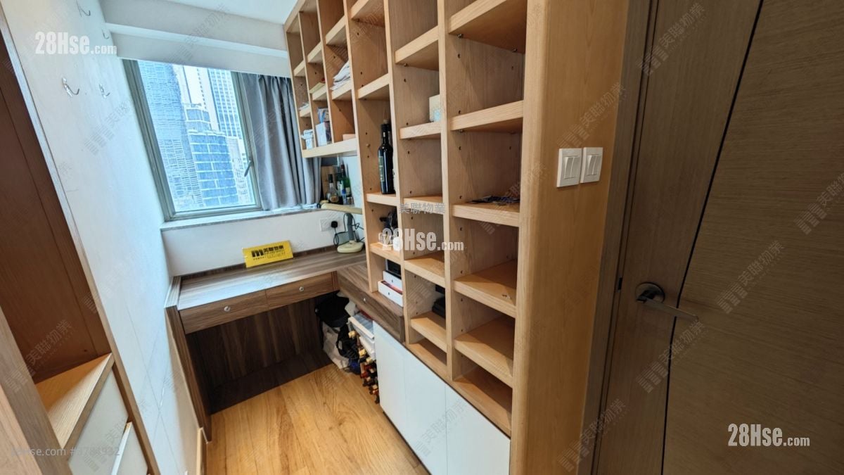 尚翘峰 售盘 3 房 , 2 浴室 607 平方尺