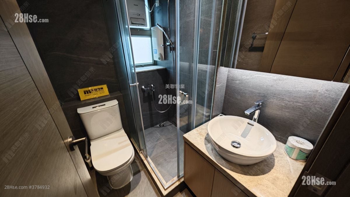 尚翘峰 售盘 3 房 , 2 浴室 607 平方尺