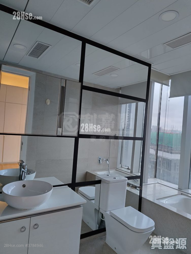 Forfar Rental 3 Bedrooms , 4 Bathrooms