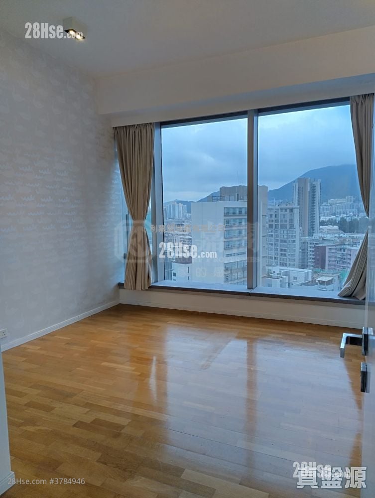 Forfar Rental 3 Bedrooms , 4 Bathrooms