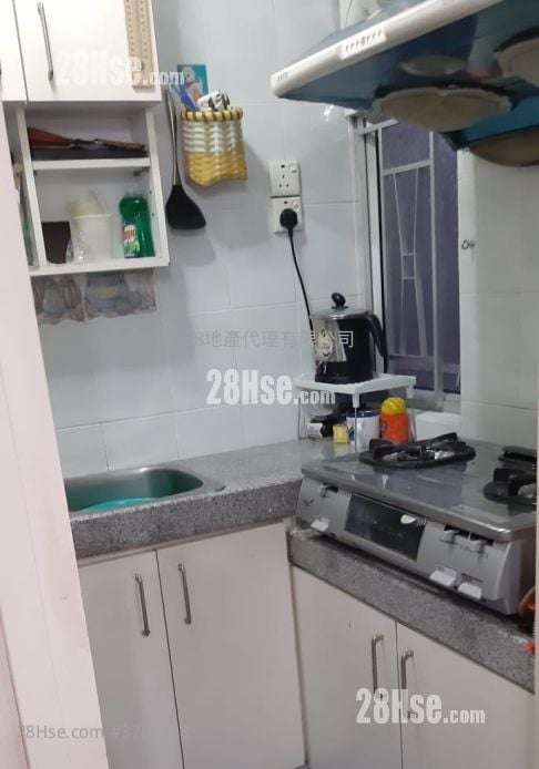 Wing Lee Mansion Sell 2 Bedrooms , 1 Bathroom 361 ft²