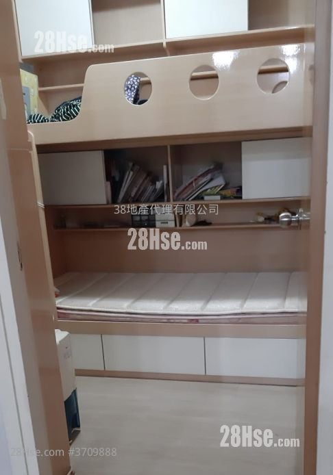 Wing Lee Mansion Sell 2 Bedrooms , 1 Bathroom 361 ft²