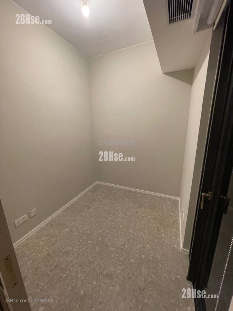 Artisan Garden Sell 1 Bedroom , 1 Bathroom 299 ft²