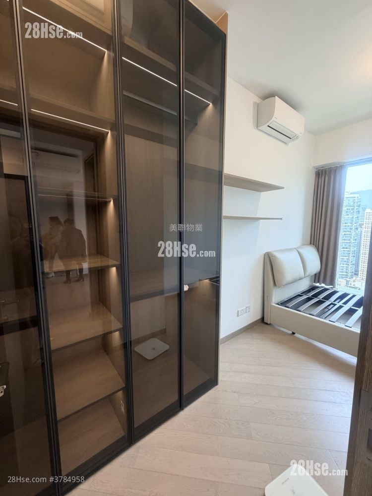 Upper River Bank Sell 2 Bedrooms , 1 Bathroom 585 ft²