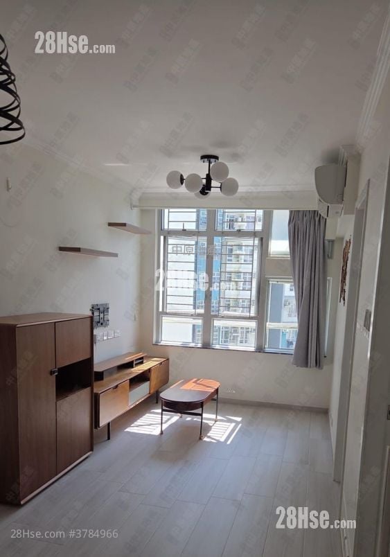 Choi Hing Court Sell 2 Bedrooms , 1 Bathroom 437 ft²