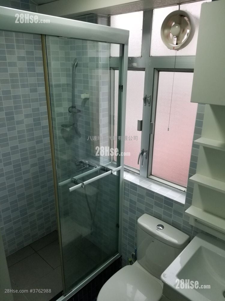 Pat Chun Mansion Sell 1 Bedroom , 1 Bathroom 246 ft²