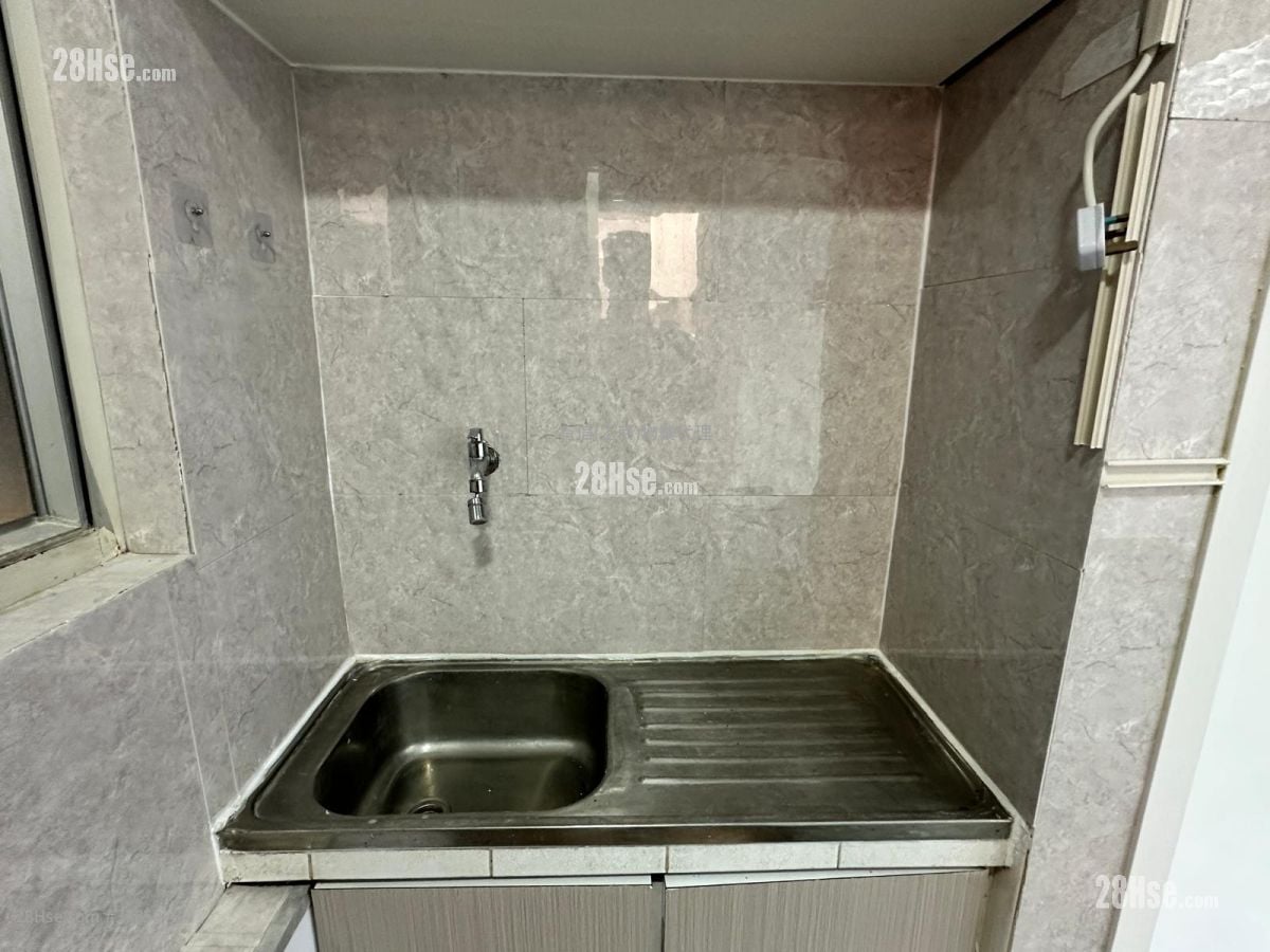 Winsum Industrial Building Rental 1 Toilet