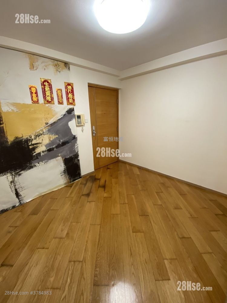 海滨南岸 售盘 3 房 , 2 浴室 589 平方尺