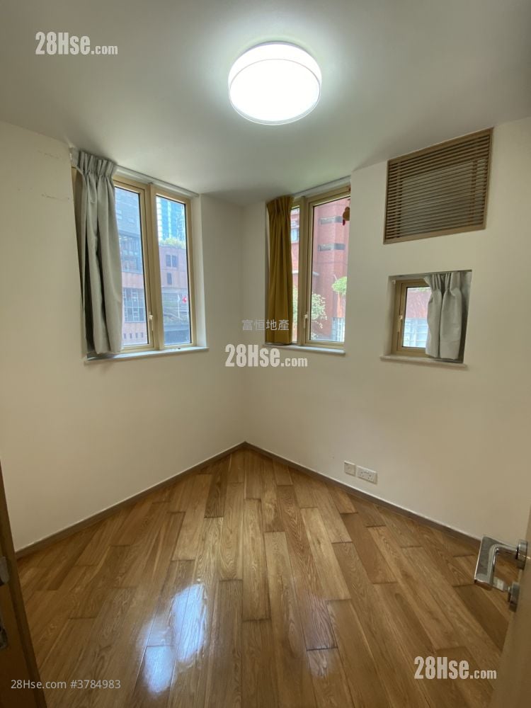 海滨南岸 售盘 3 房 , 2 浴室 589 平方尺