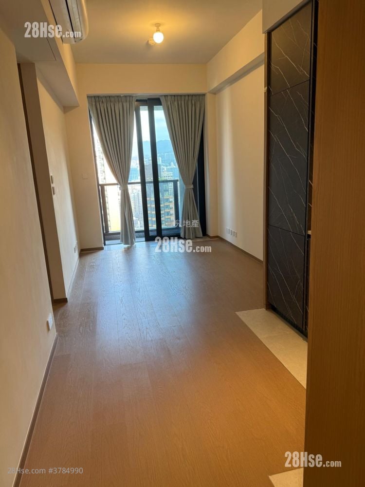 Onmantin Rental 2 Bedrooms 521 ft²