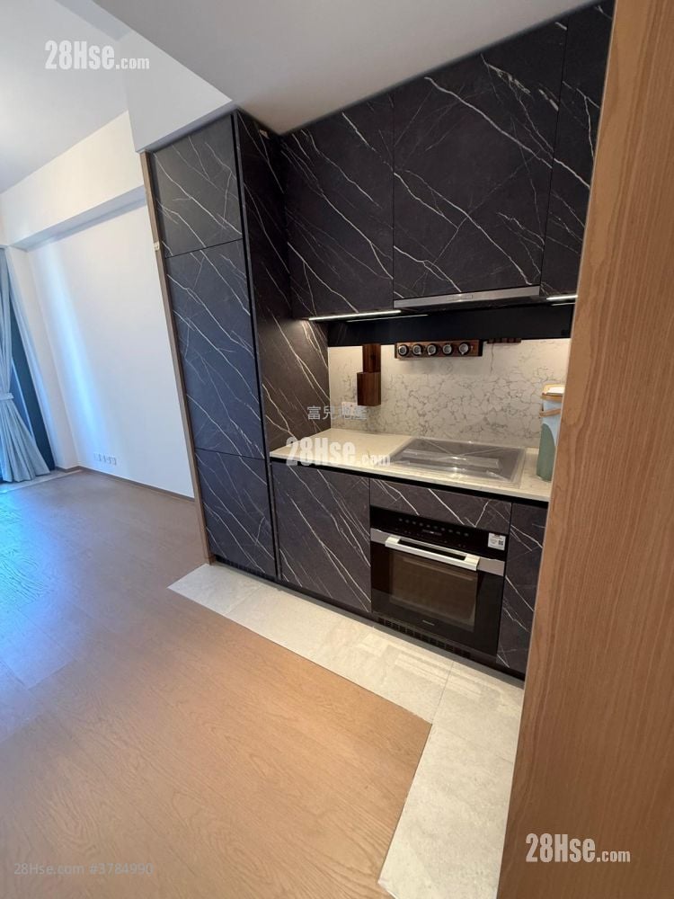 Onmantin Rental 2 Bedrooms 521 ft²