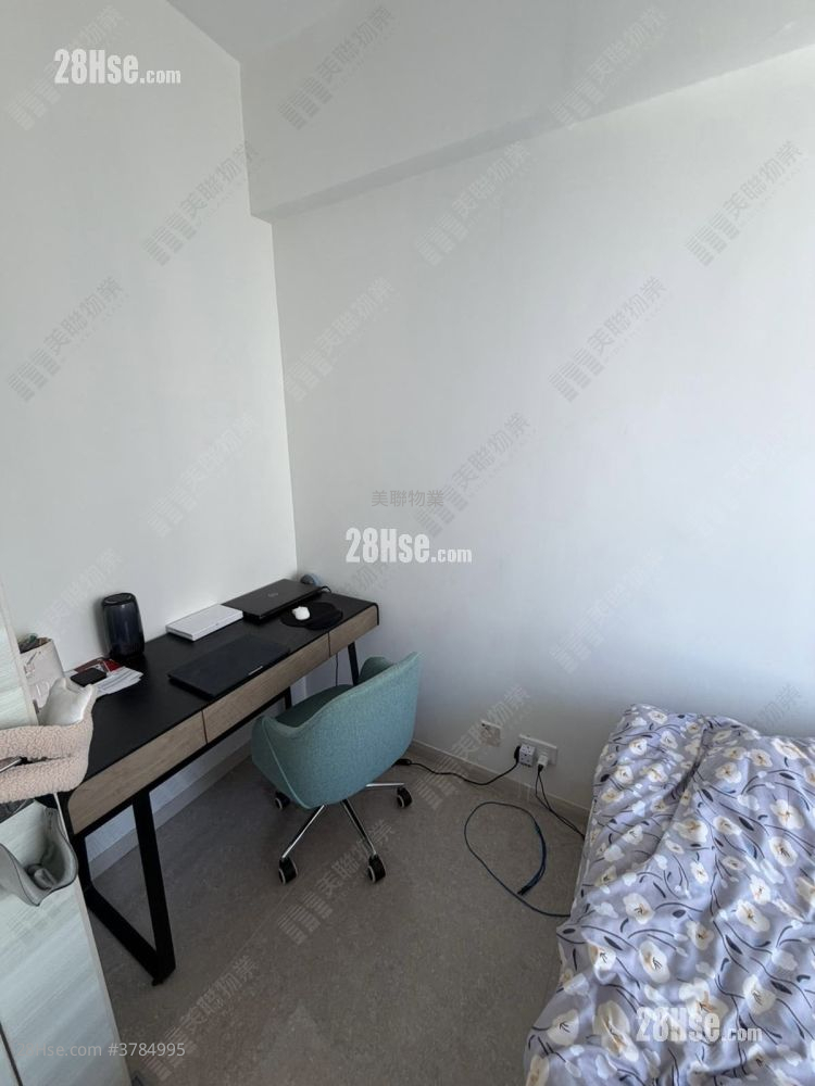 Yuccie Square Sell 2 Bedrooms , 1 Bathroom 428 ft²