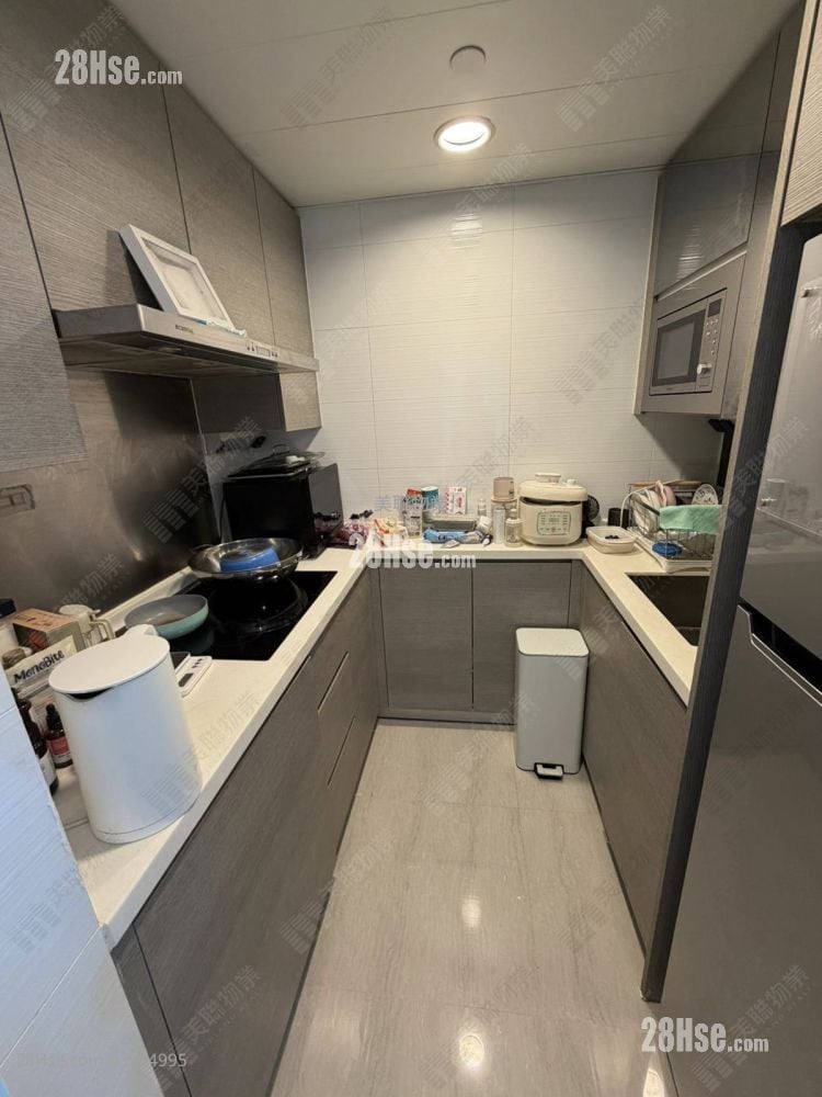 Yuccie Square Sell 2 Bedrooms , 1 Bathroom 428 ft²