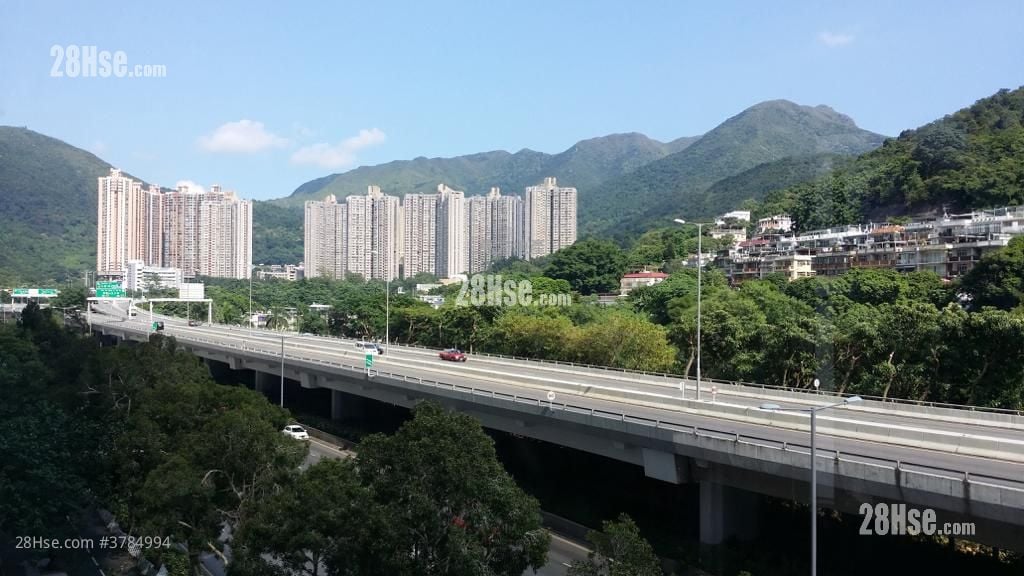 Yu Chui Court Sell 2 Bedrooms , 1 Bathroom 519 ft²