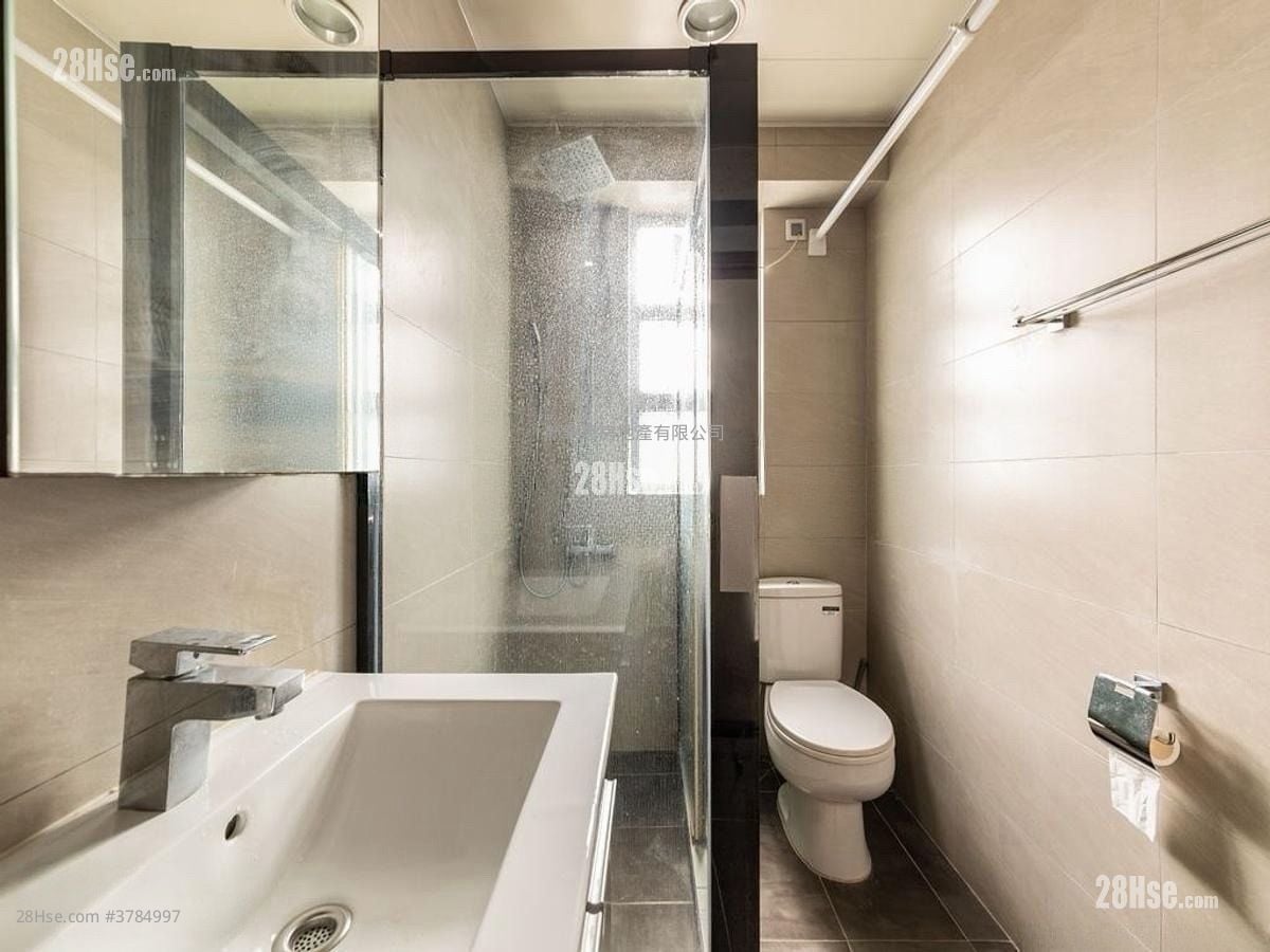 Bonanza Court Rental 601 ft²