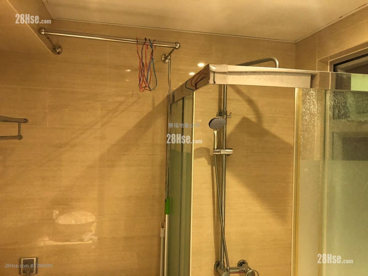 Kam Shing Building Sell 2 Bedrooms , 1 Bathroom 353 ft²