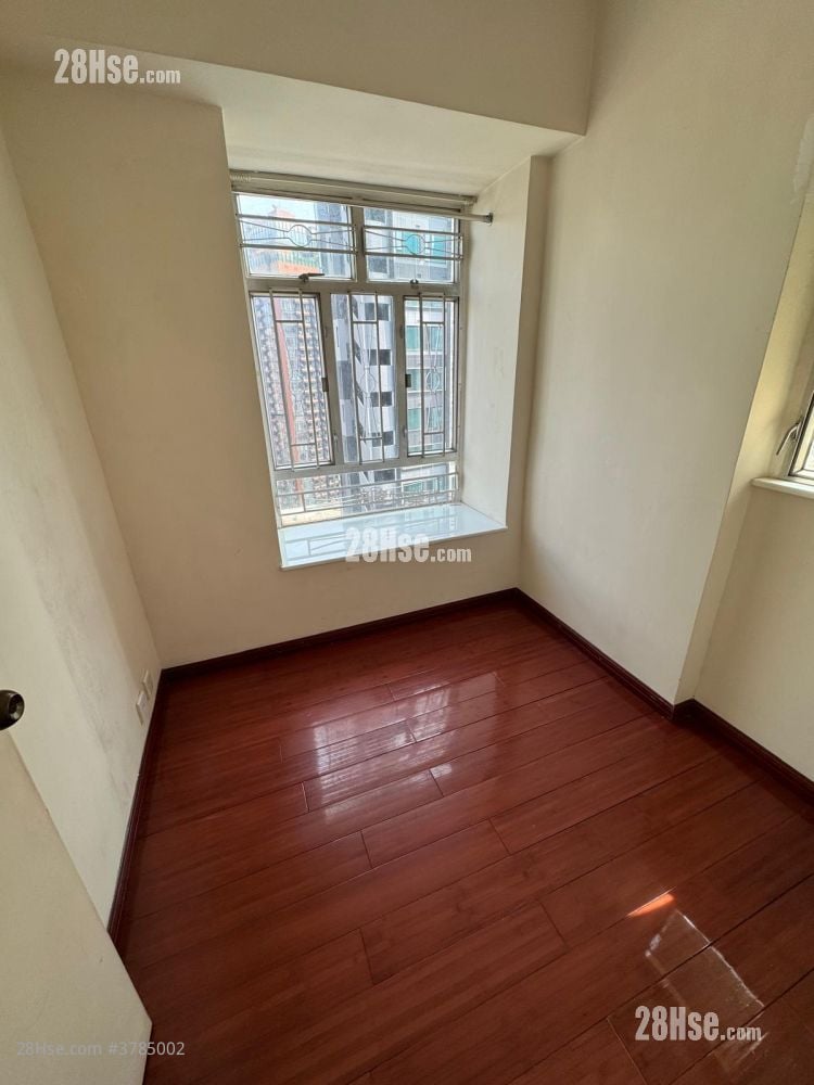 Fortuna Building Rental 2 Bedrooms , 1 Bathroom 258 ft²
