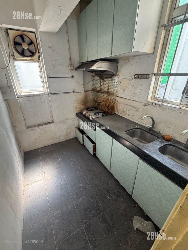 唐楼 售盘 687 平方尺