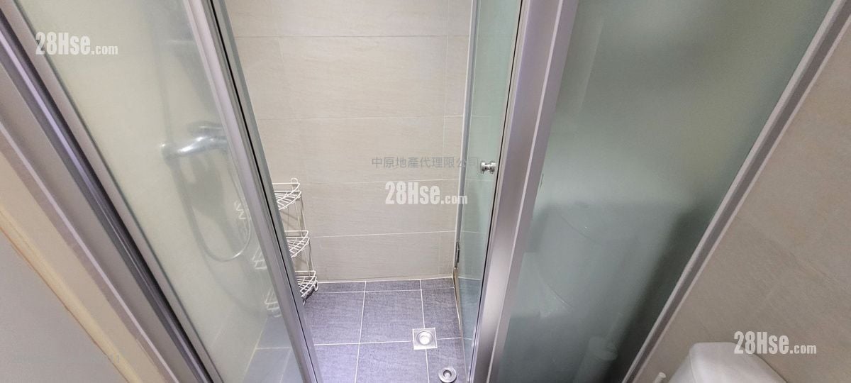 绿杨新邨 租盘 2 房 , 1 浴室 445 平方尺