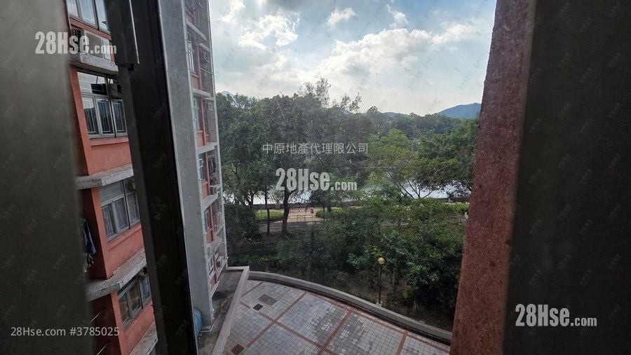 Tin Oi Court Sell 2 Bedrooms 546 ft²